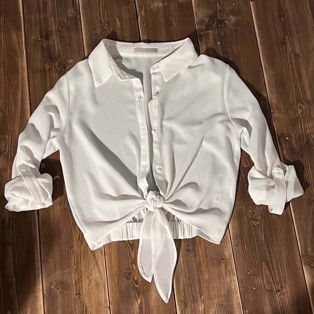 Active USA White Tie-Front Button Down Shirt
